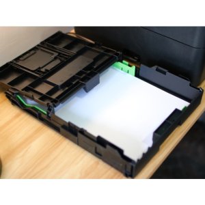 NOWA ORYGINALNA KASETA NA PAPIER , PODAJNIK PAPIERU + TACKA / TACA WYJŚCIA PAPIERU DO WSZYSTKICH DRUKAREK Z SERII BROTHER DCP-T220 / DCP-T225 / DCP-T420W / DCP-T425W / DCP-T428W
